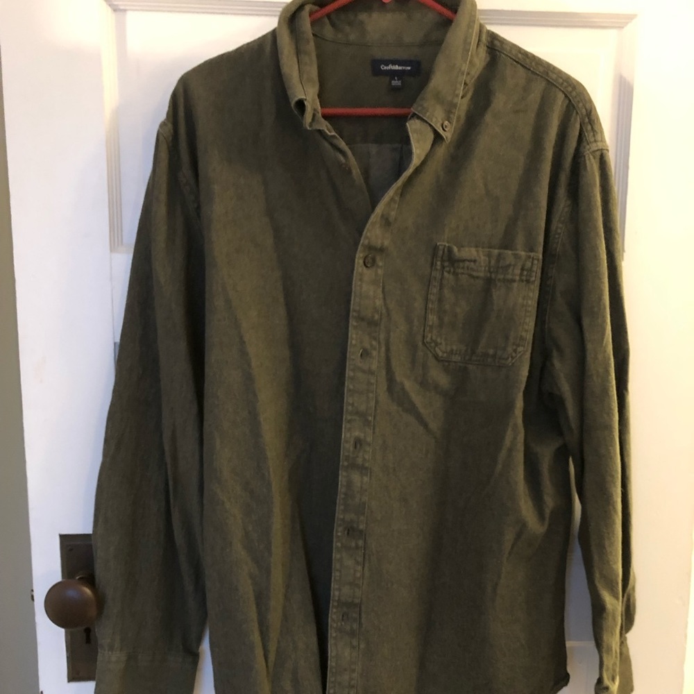 Men’s Button Down Shirt (Croft&Barrow)